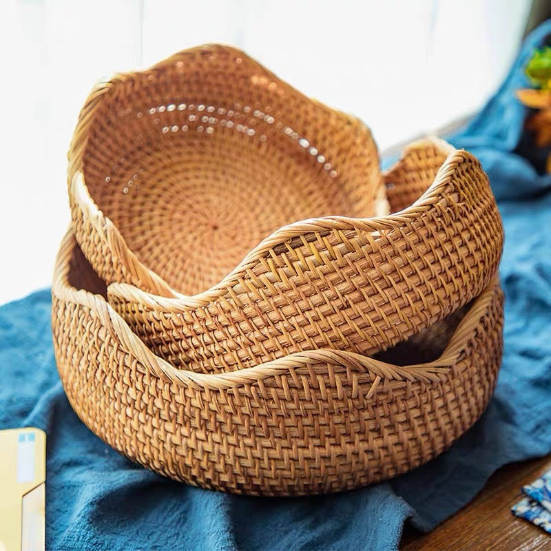 Woven Rattan Holds Fruit Baskets, Candies, Snacks And Snack Plates